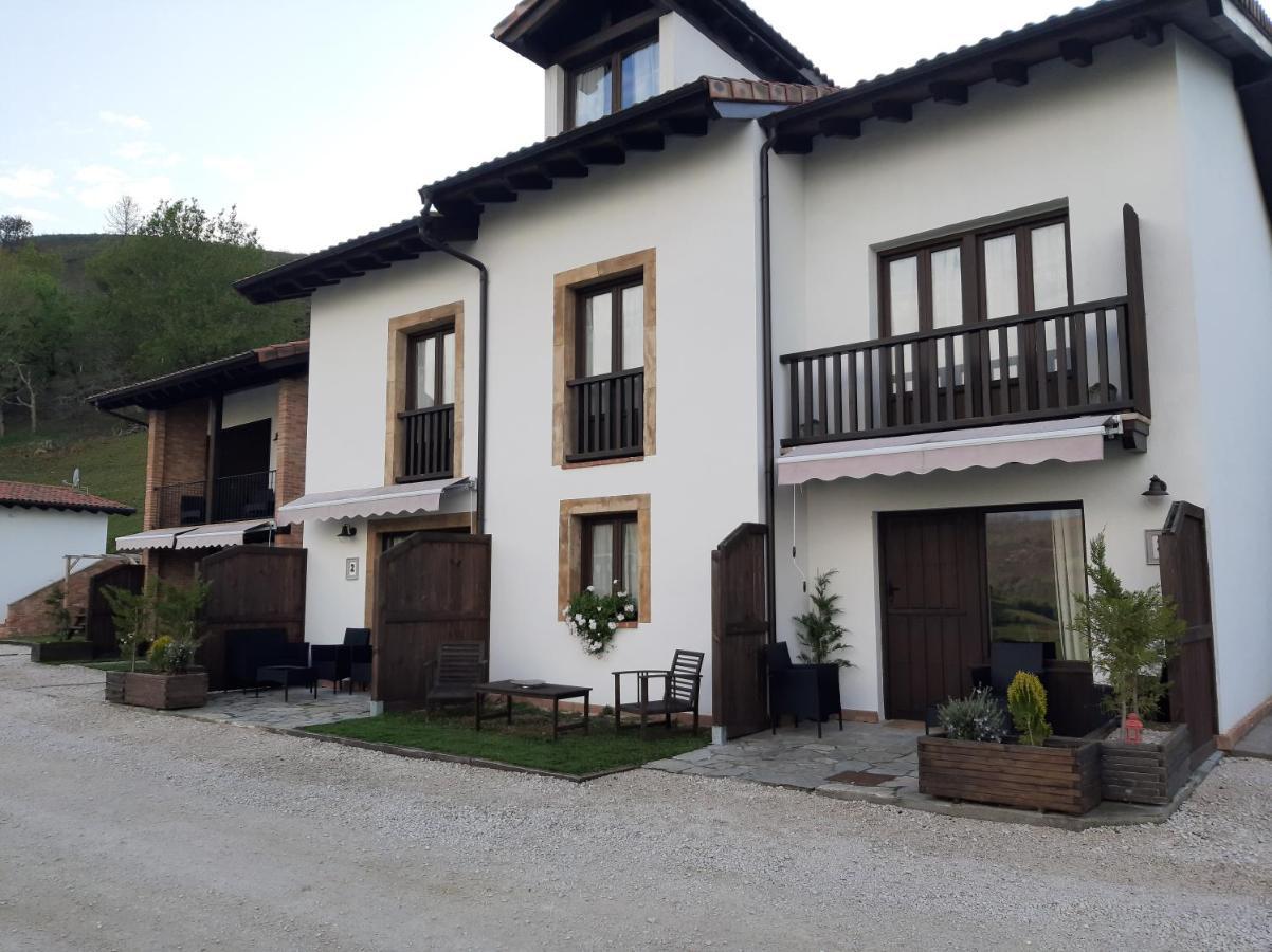 Apartamentos El Llanin Onís Esterno foto
