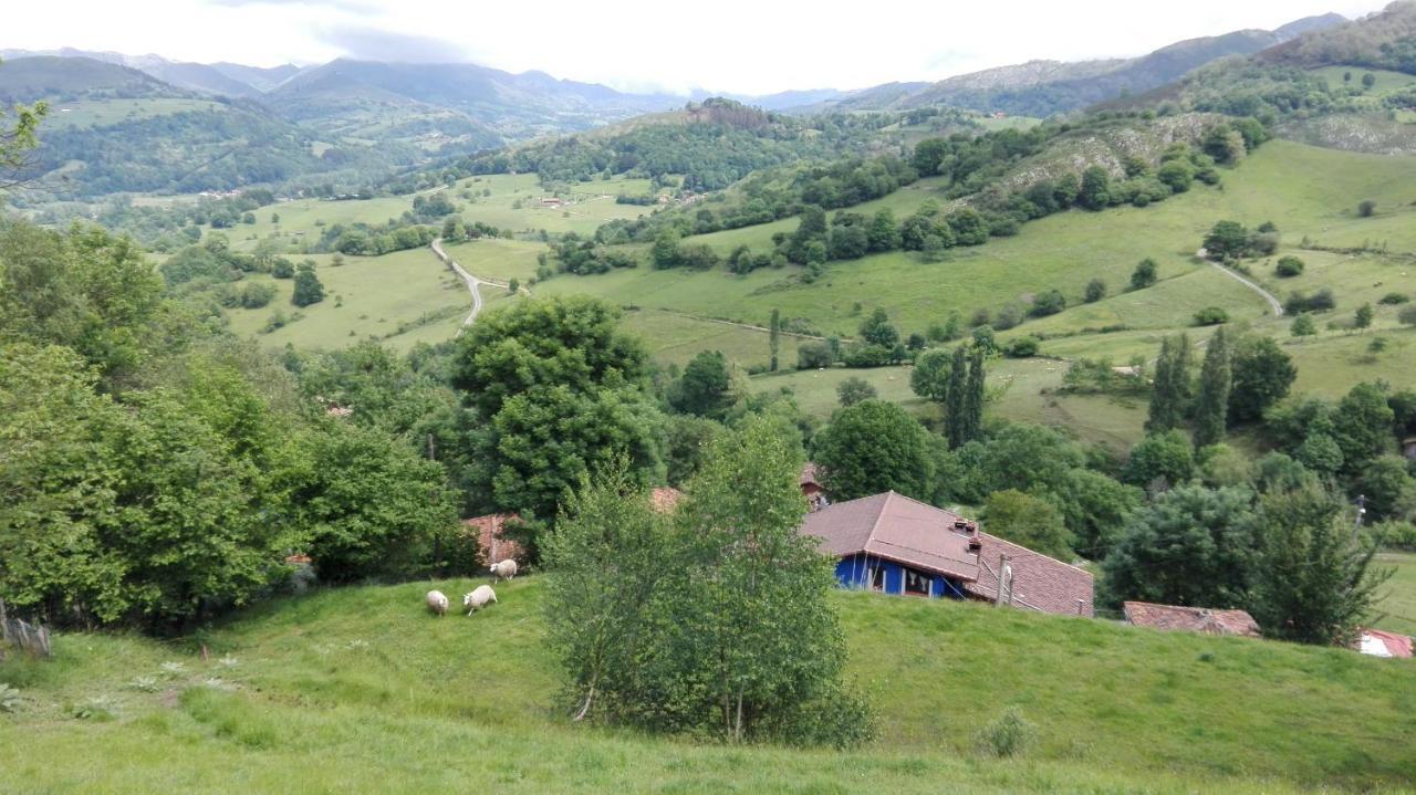 Apartamentos El Llanin Onís Esterno foto